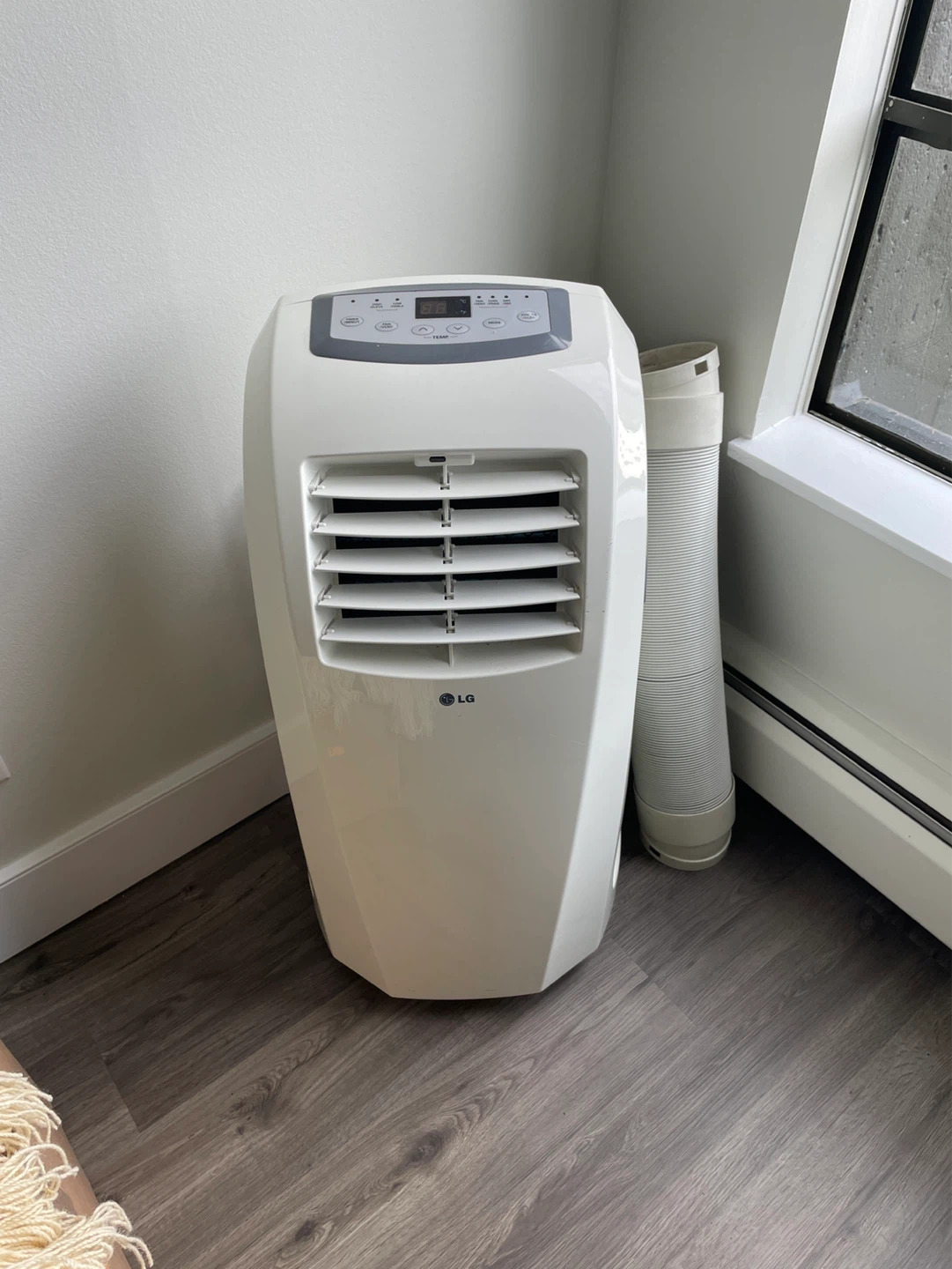 LG Portable Air Conditioner