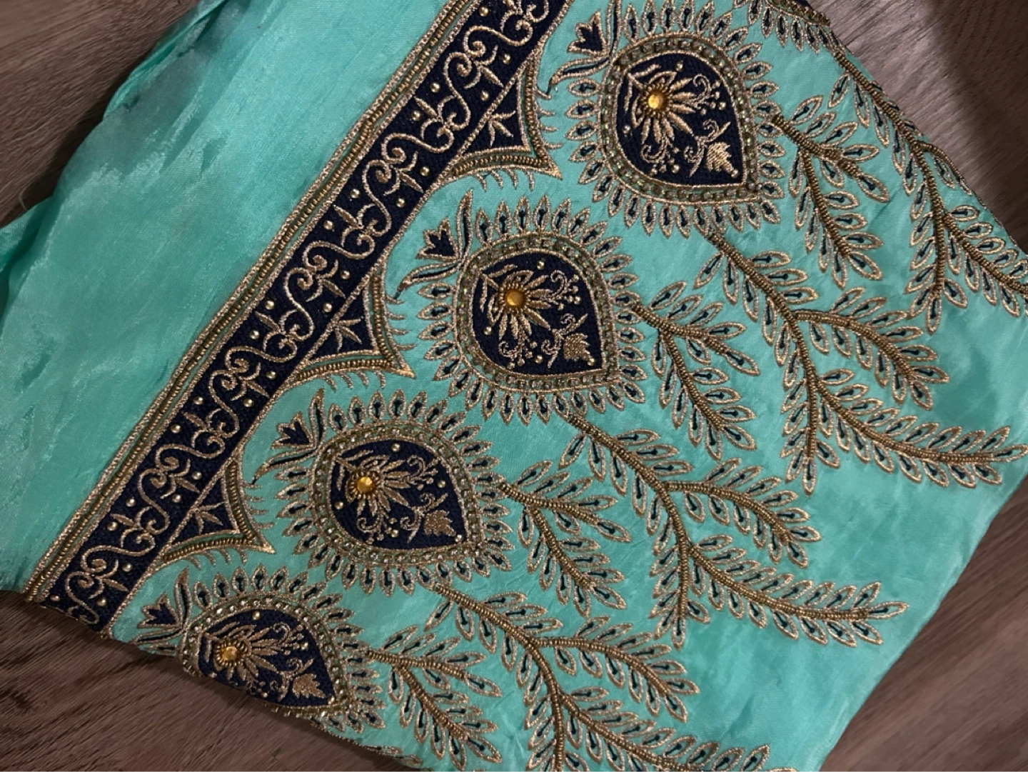 Embroidered unstitched suit