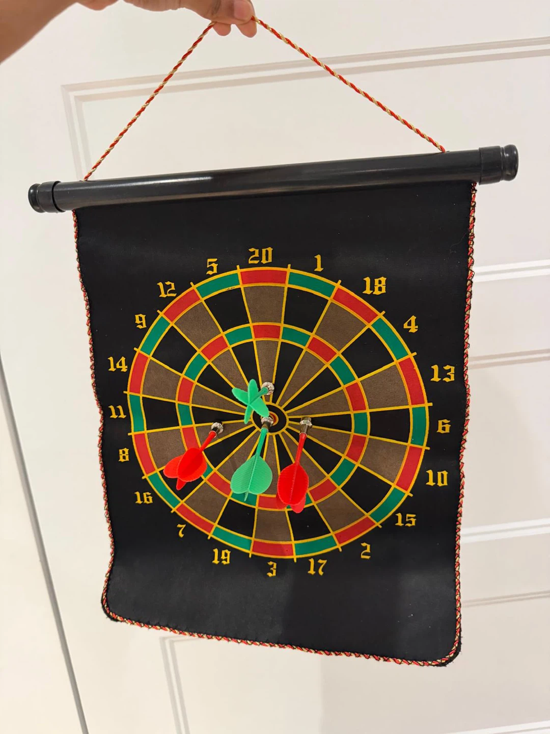 Dartboard with 6 Darts