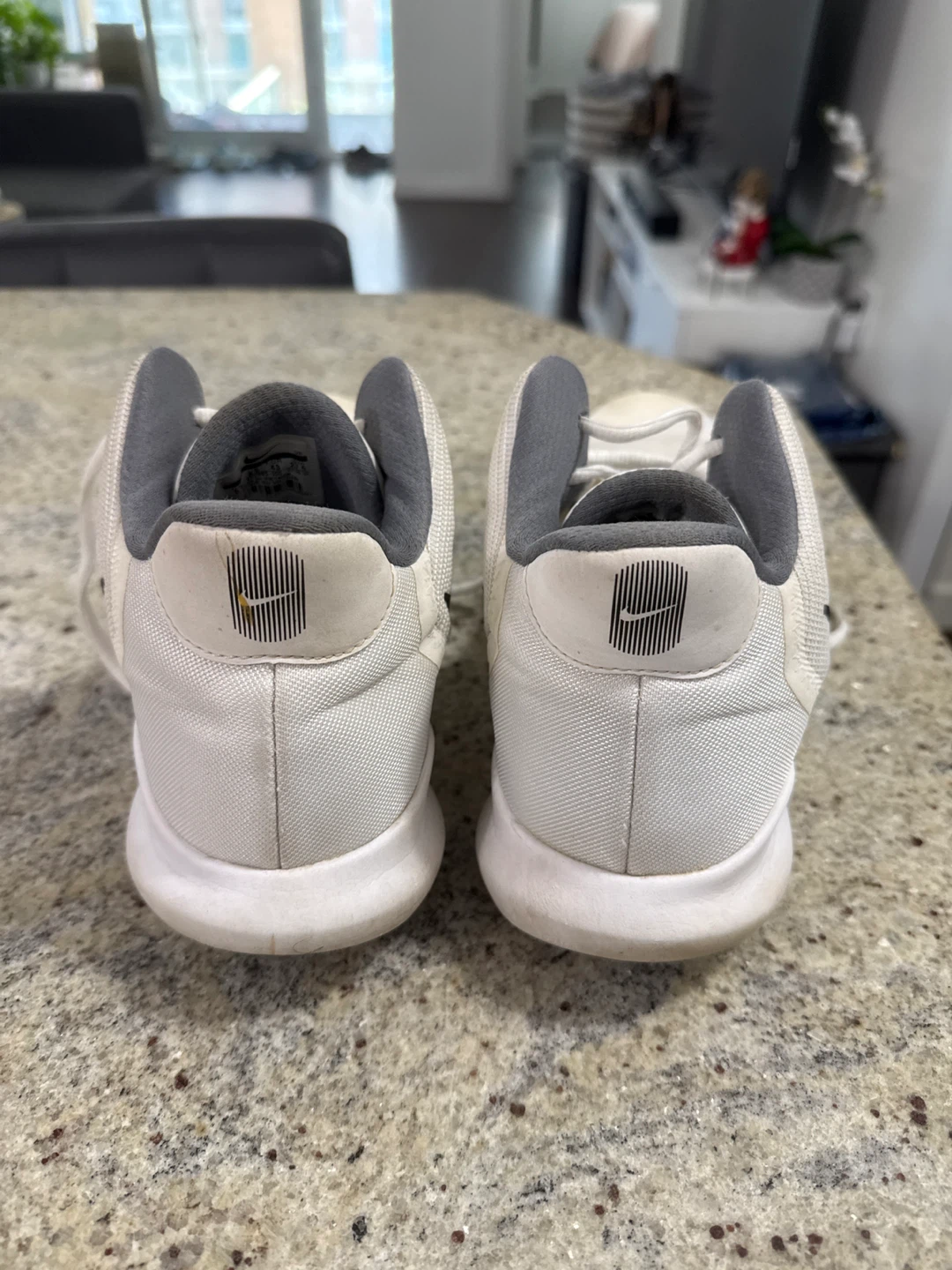 Nike White Basketball Shoes - US 9.5 - photo 4