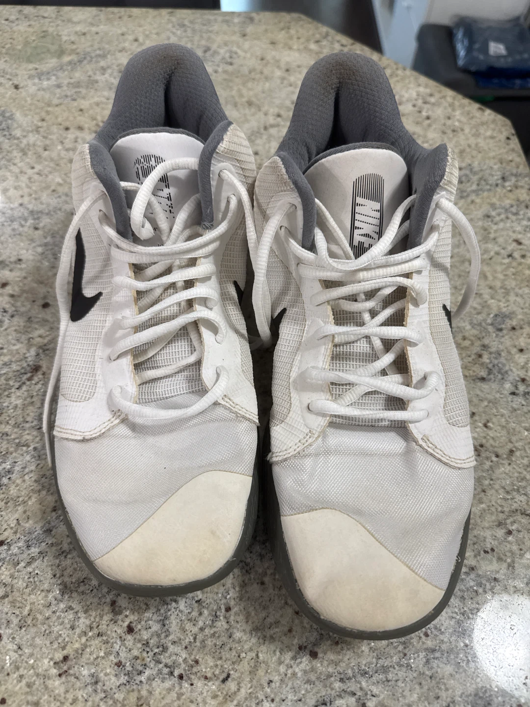 Nike White Basketball Shoes - US 9.5 - photo 2