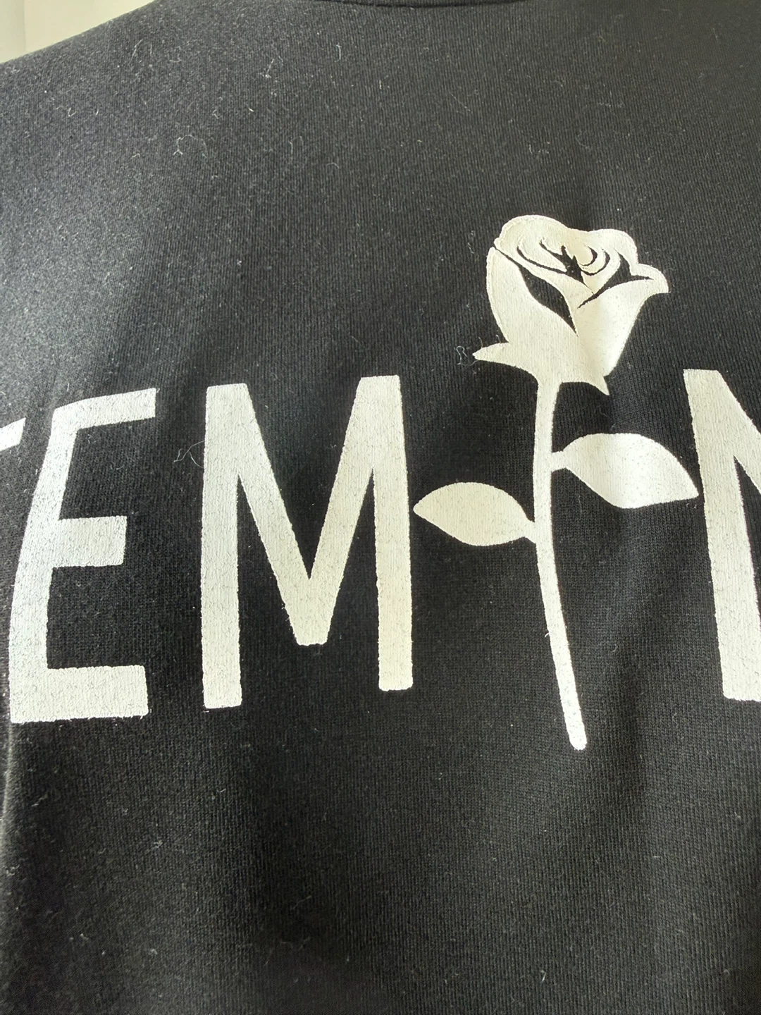 Black Feminist Rose T-Shirt size small - photo 3