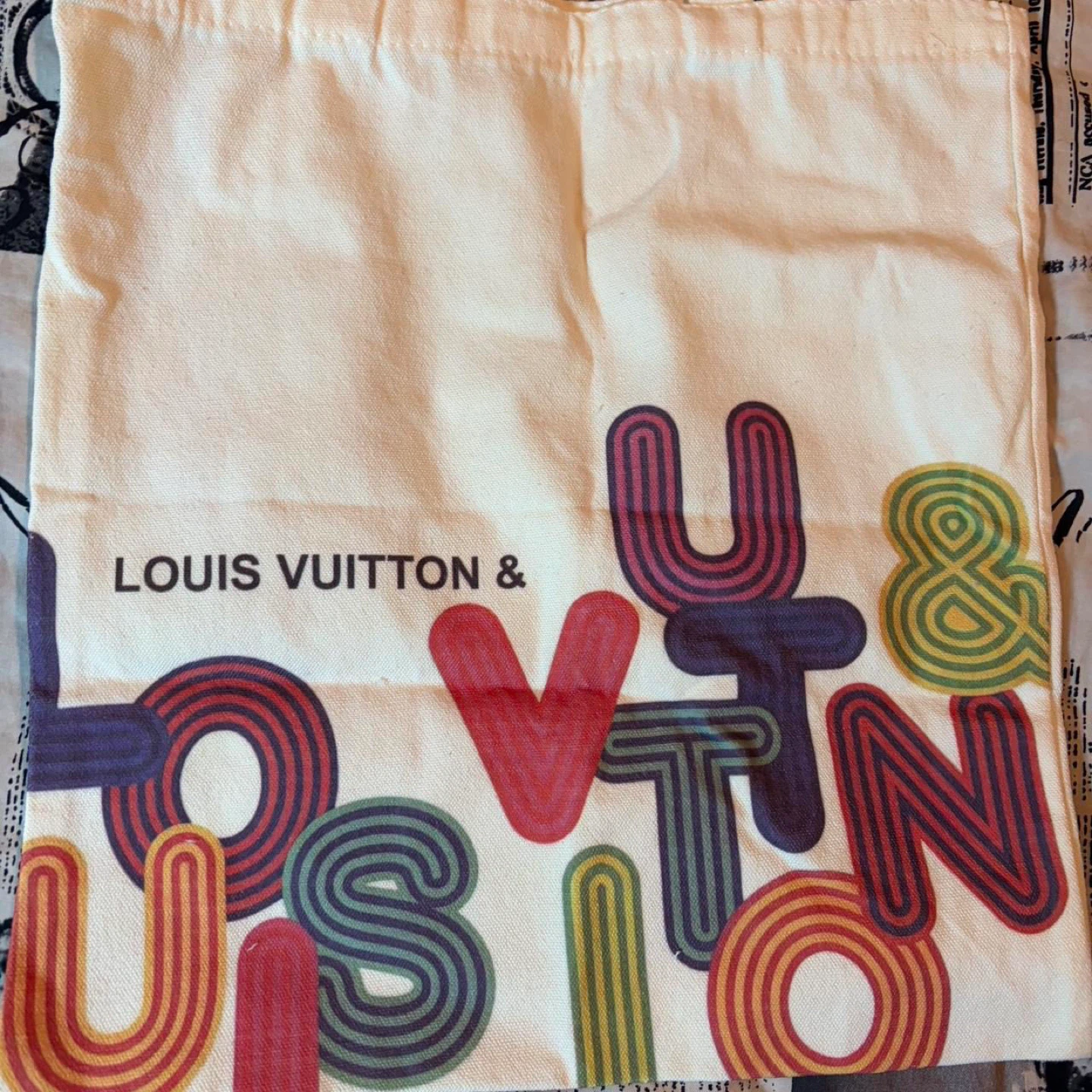 Canvas LV tote bag with zipper - photo 5