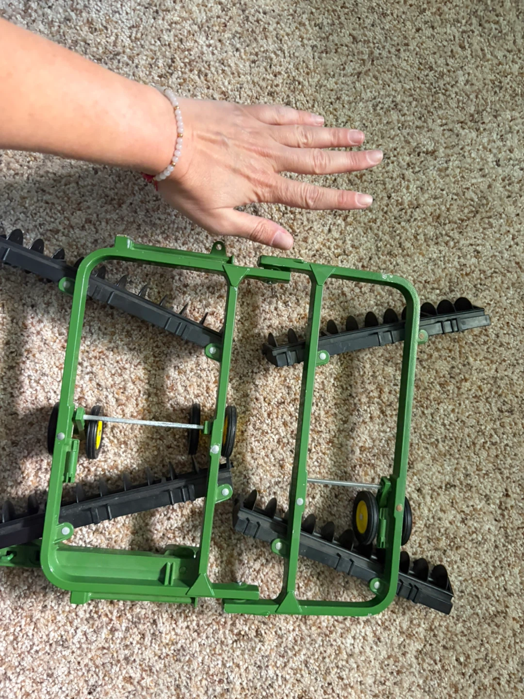 John Deere toy planter attachment - photo 3