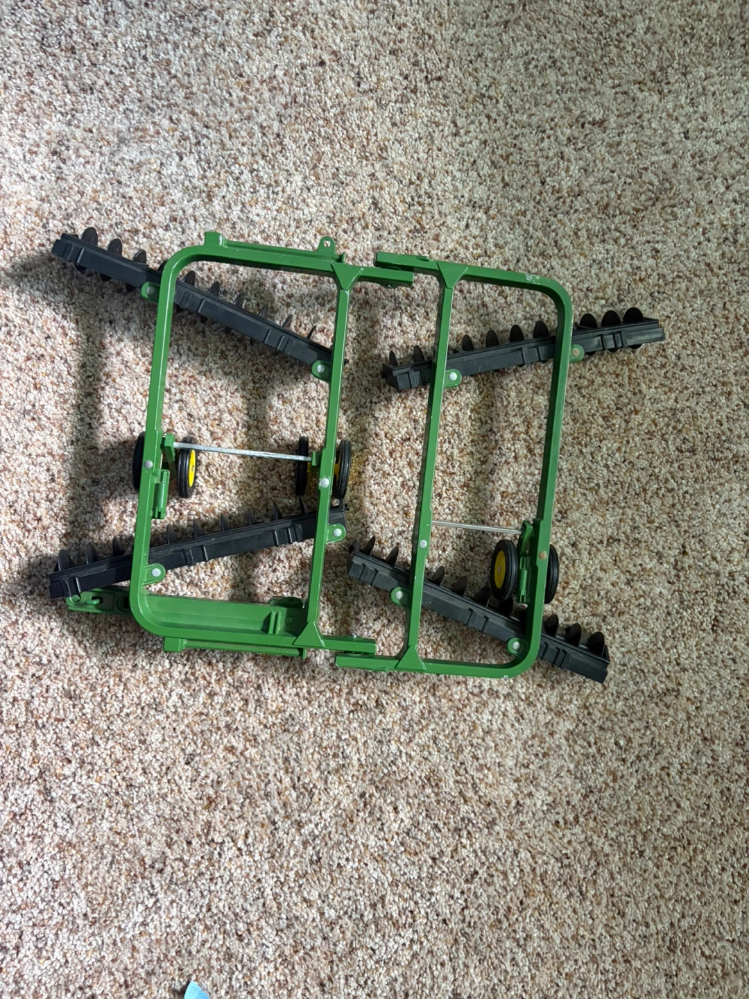 John Deere toy planter attachment - photo 2