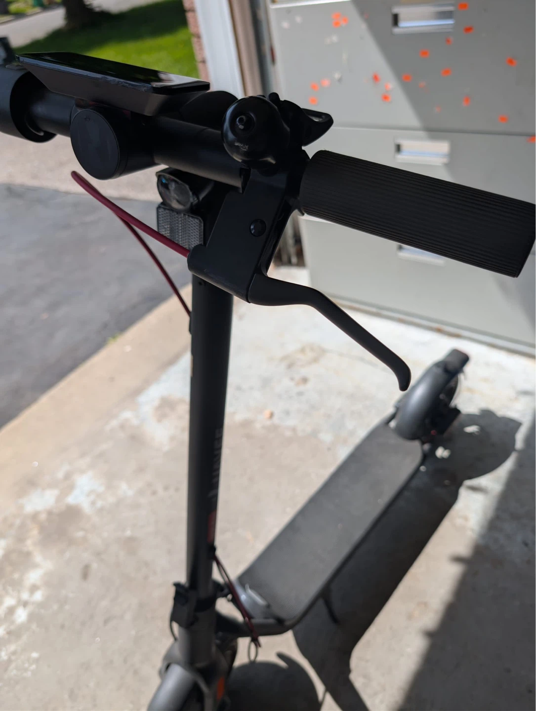 NAVEE V40 Electric Scooter - 700W, 40KM Range - photo 3