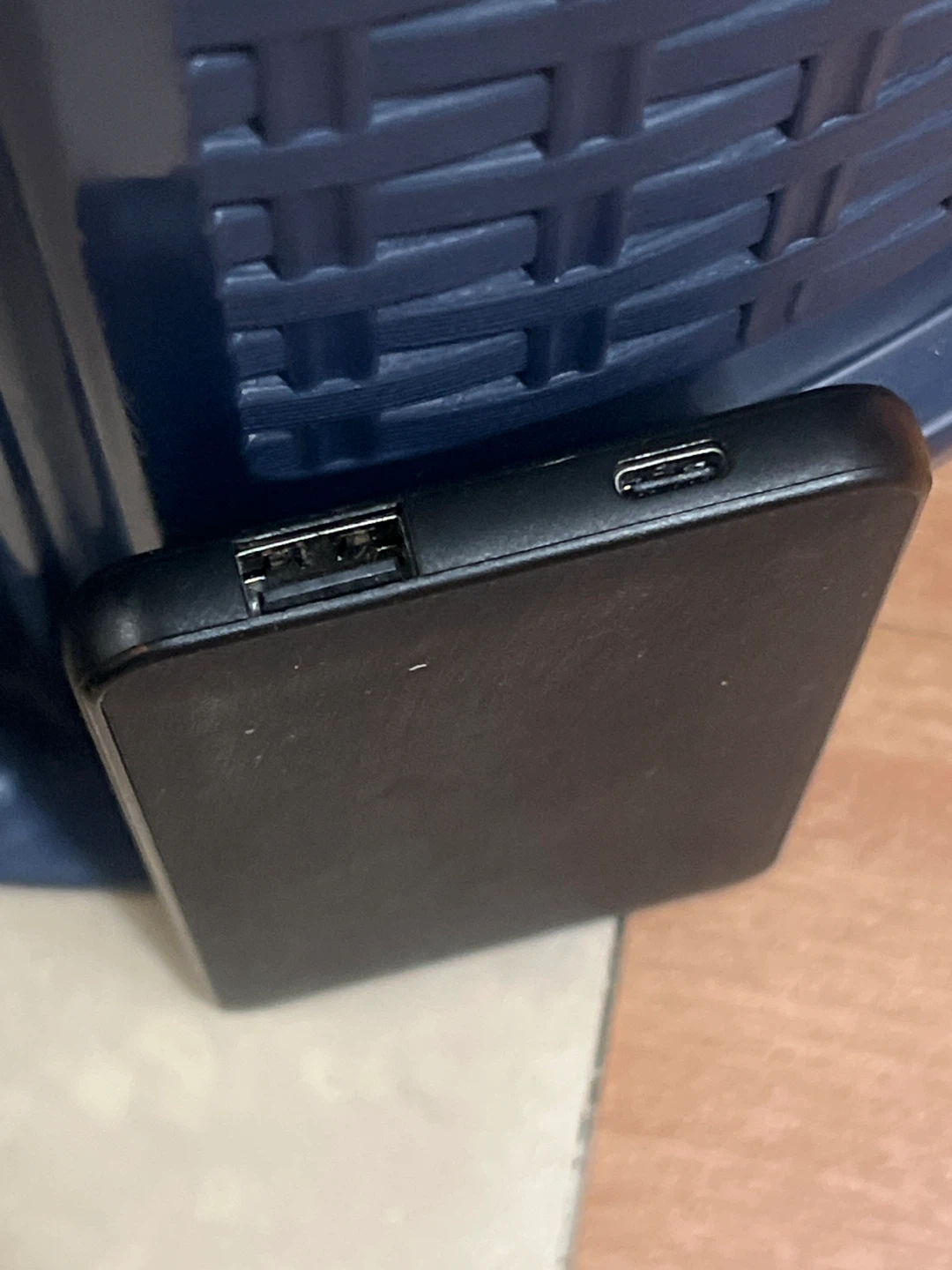 Black 5000mAh Power Bank - photo 2