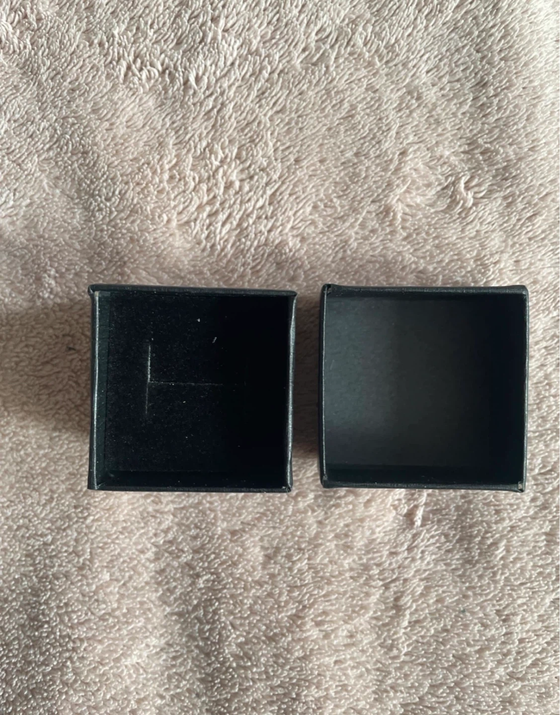 Black jewelry box