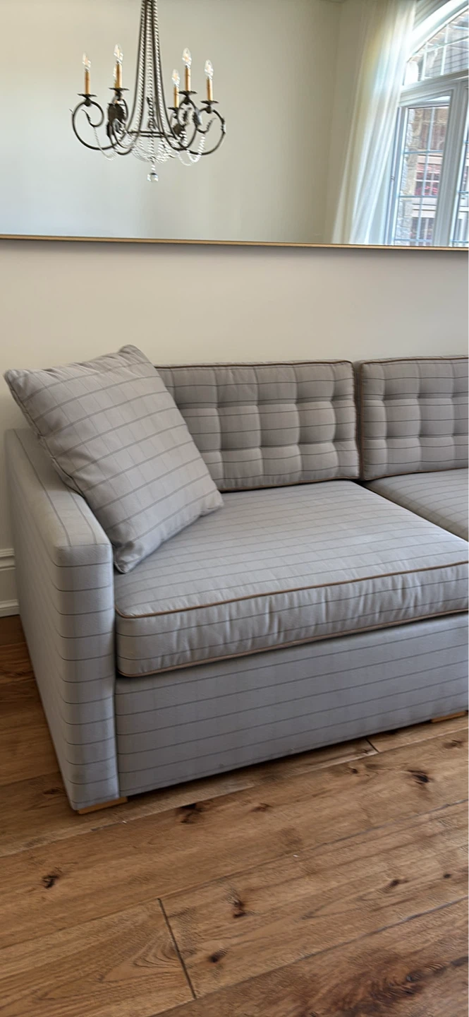 NEW MODERN TUFTED GRID PATTERN SOFA - photo 2