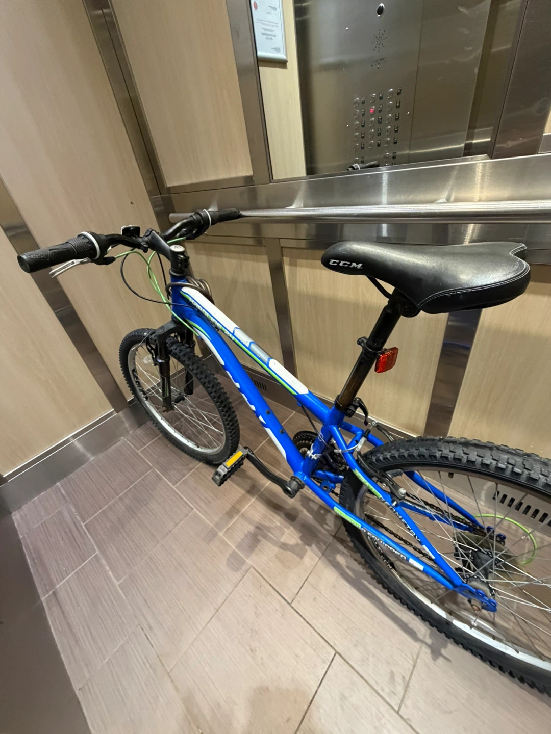 CCM Blue Mountain Bike - photo 2