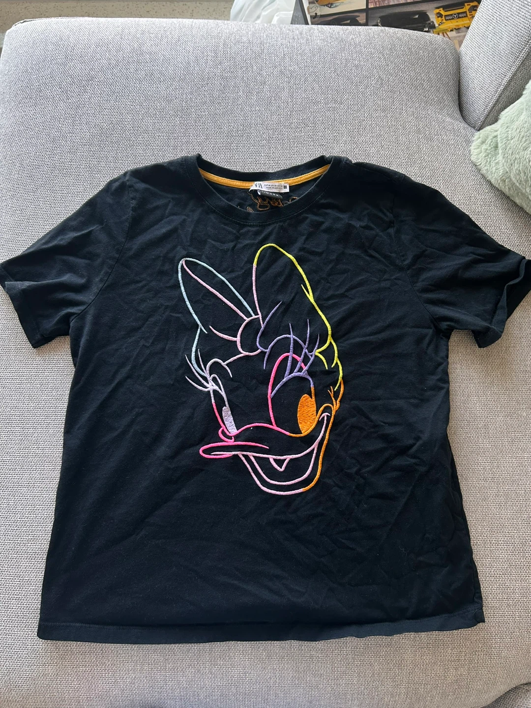 ZARA x Disney Daisy Duck embroidered tee - photo 2