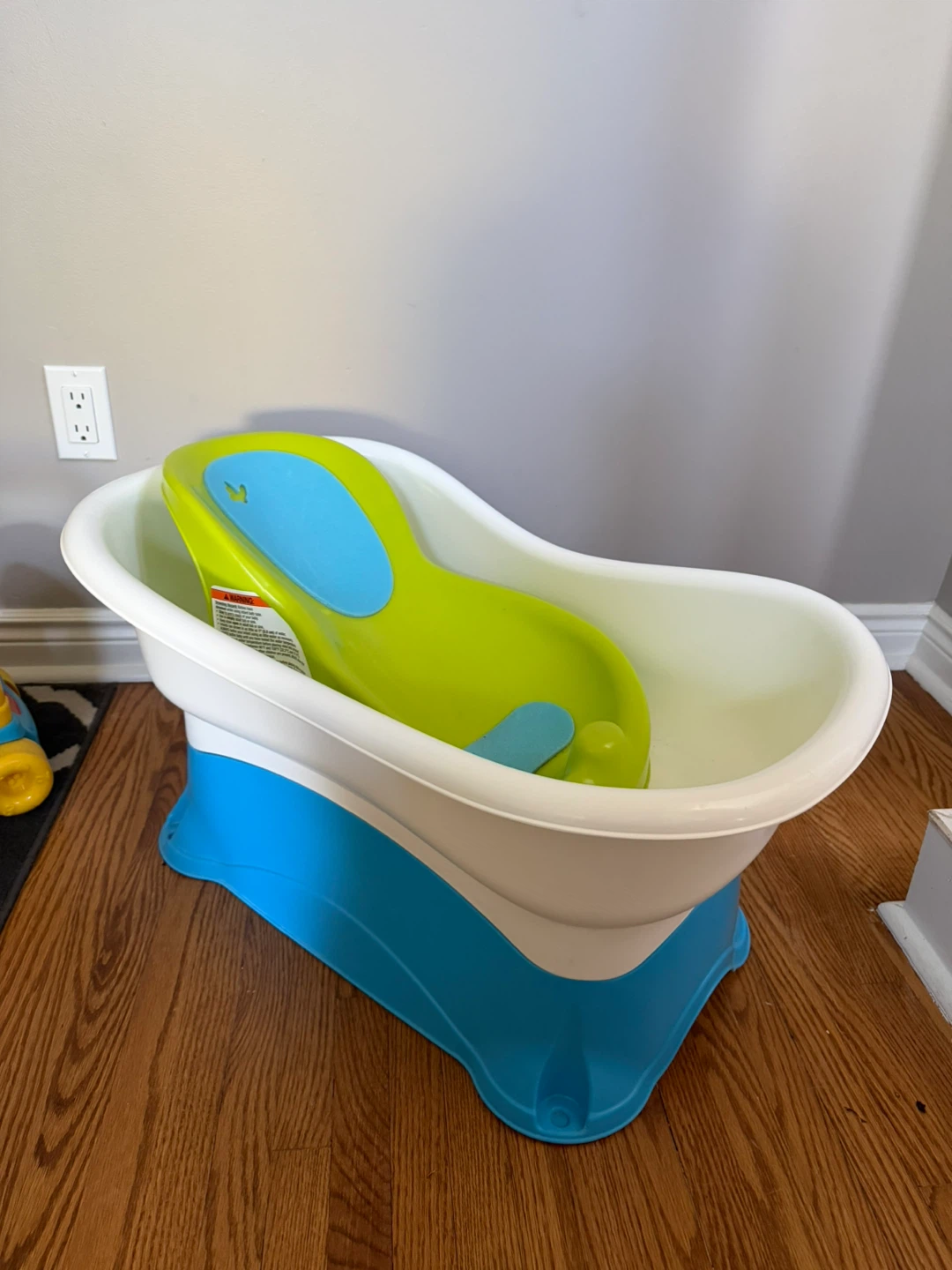 Kids toys and baby bath - photo 2