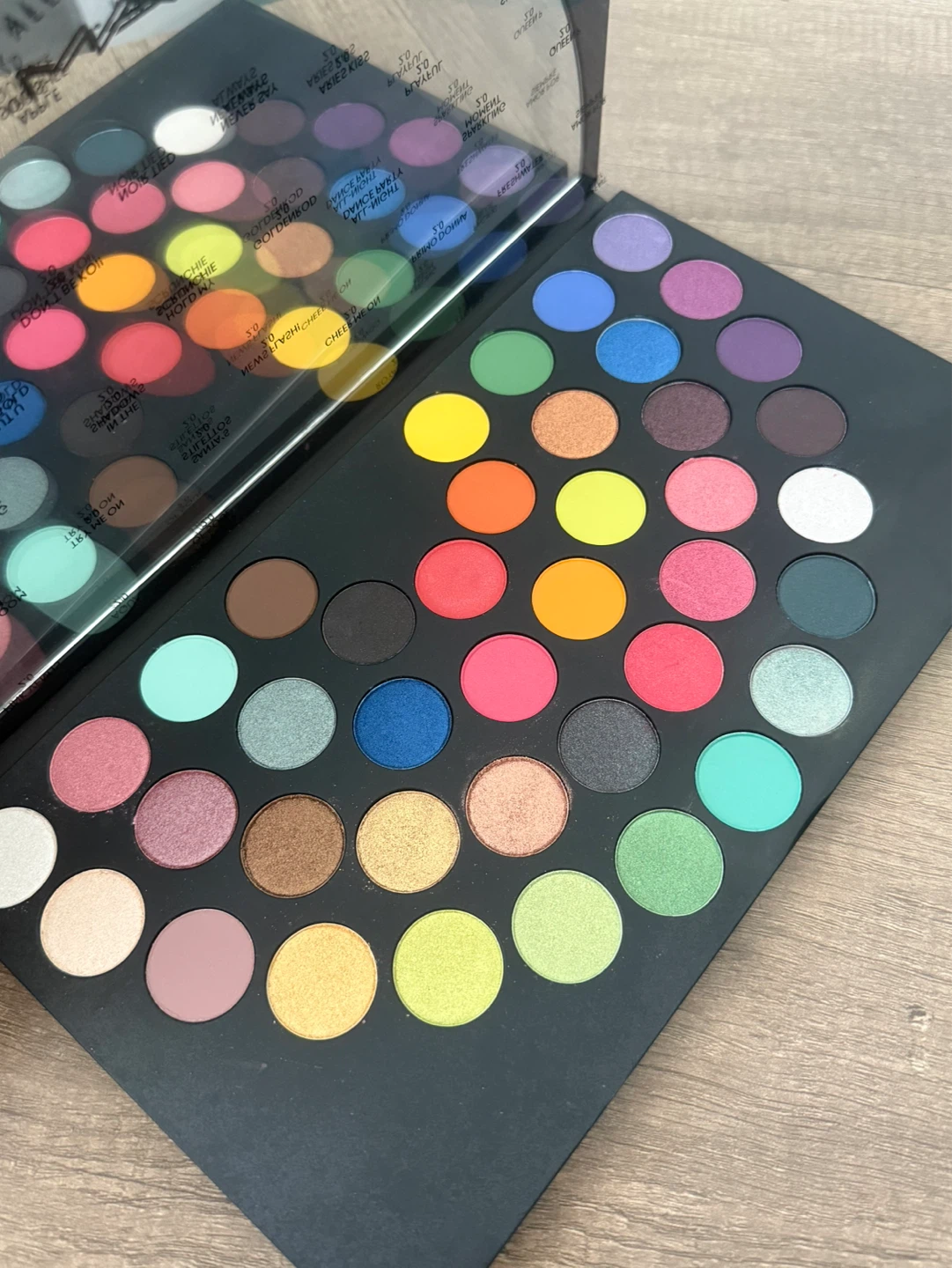 MAC 40 Shades of Pride Eye Shadow Vault