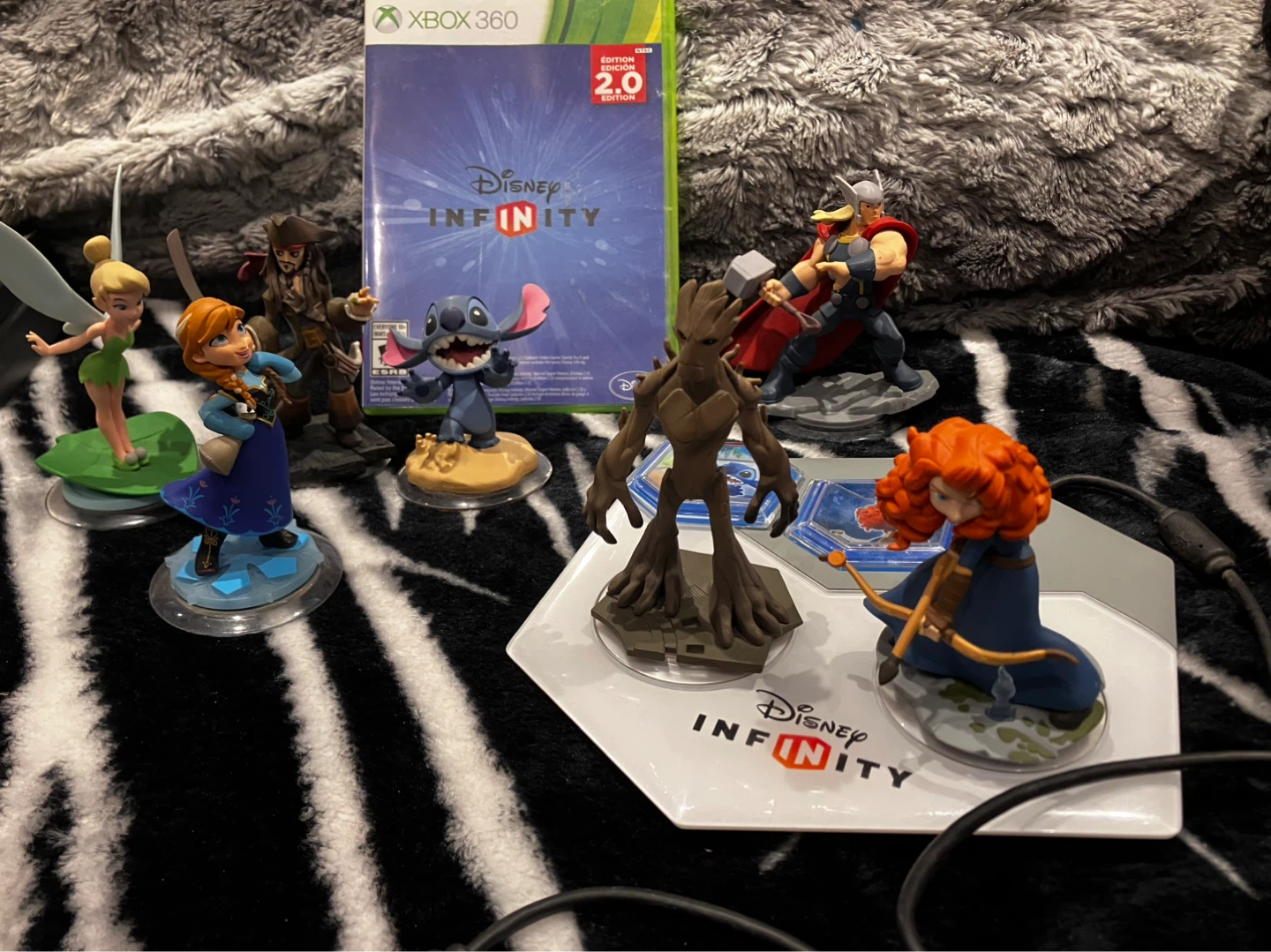 Disney Infinity 2.0 Edition XBOX 360 Game & Figures - photo 2