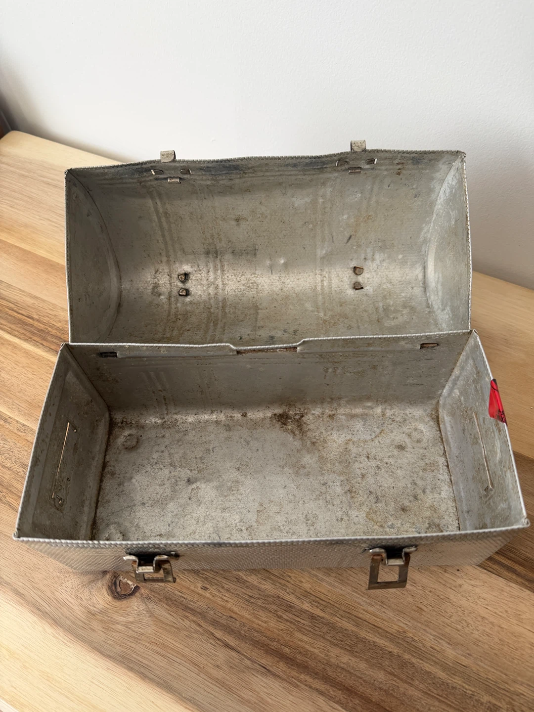 Boite a lunch et petit banc • lunch box and little stool - photo 3