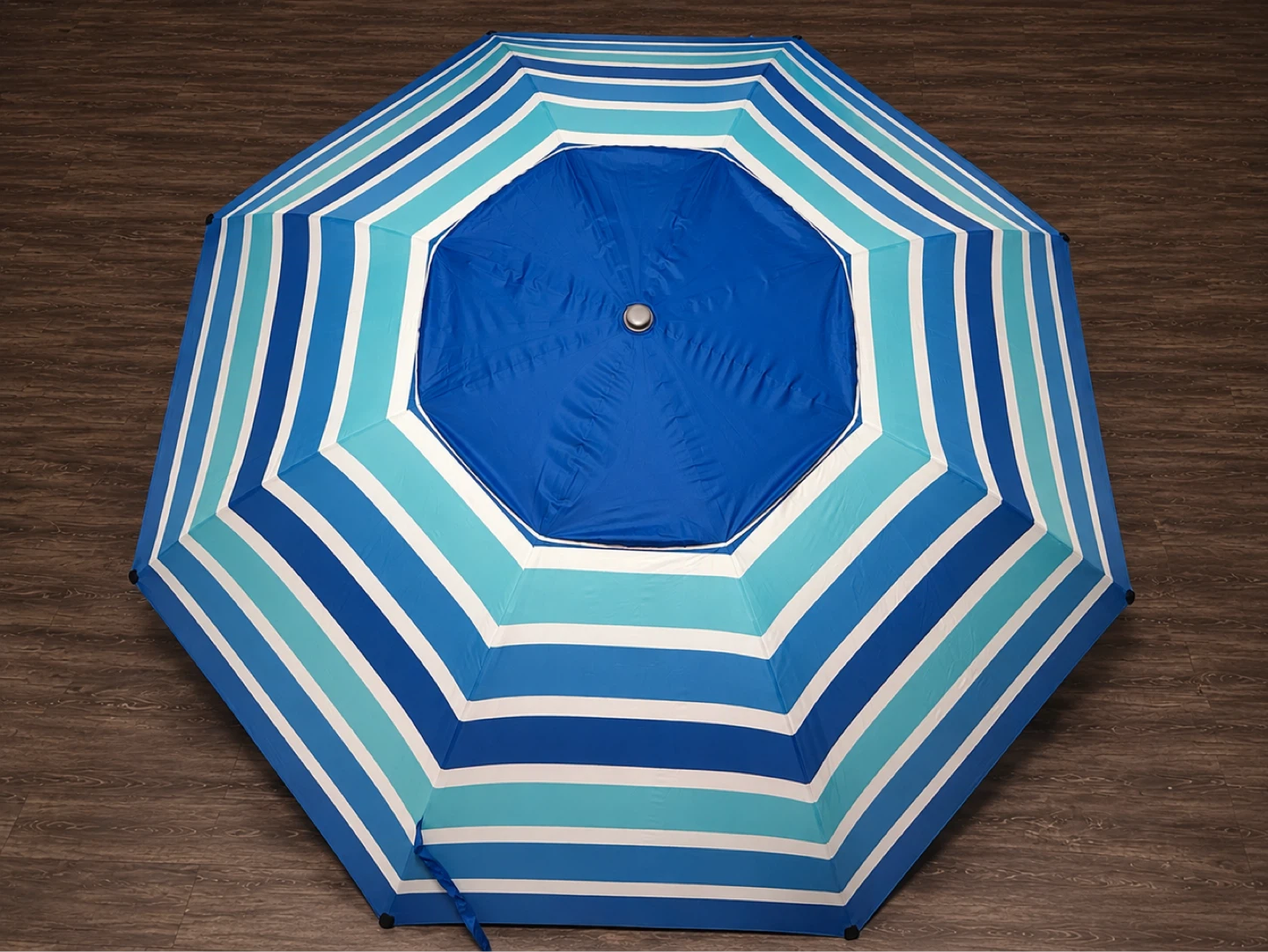Premium FisQueen 8-Foot Beach Umbrella — Brand New