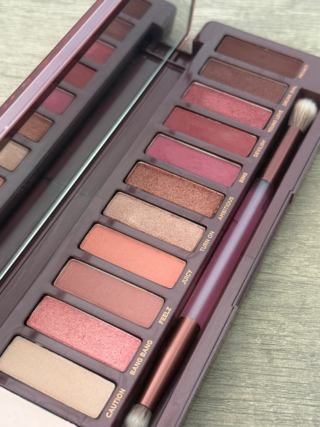 Urban Decay Naked Cherry Eyeshadow Palette - photo 3