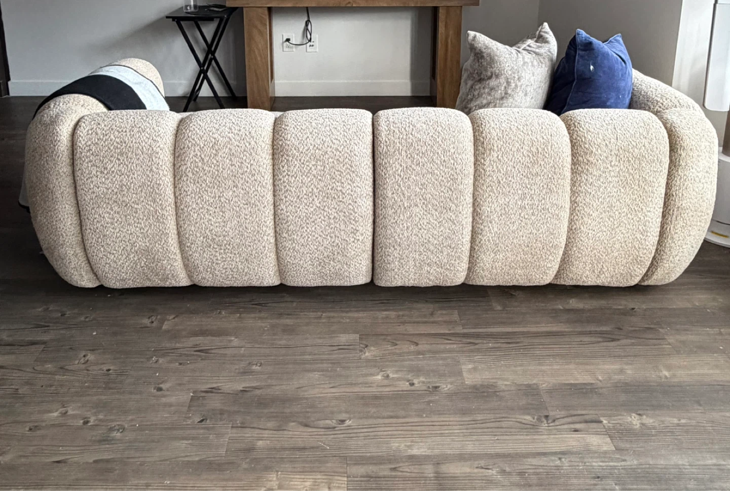 New modern upholstered sofa 88” sofa - photo 2