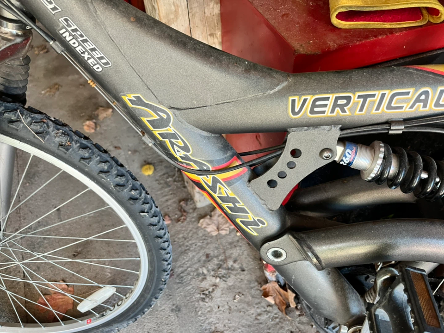 Arashi Vertical Mountain Bike - photo 2