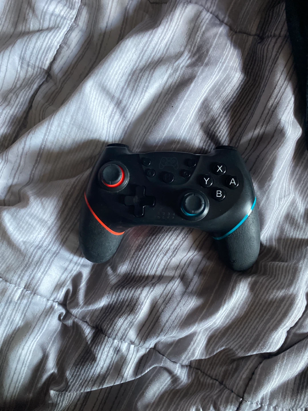 Black Wireless Game Controller