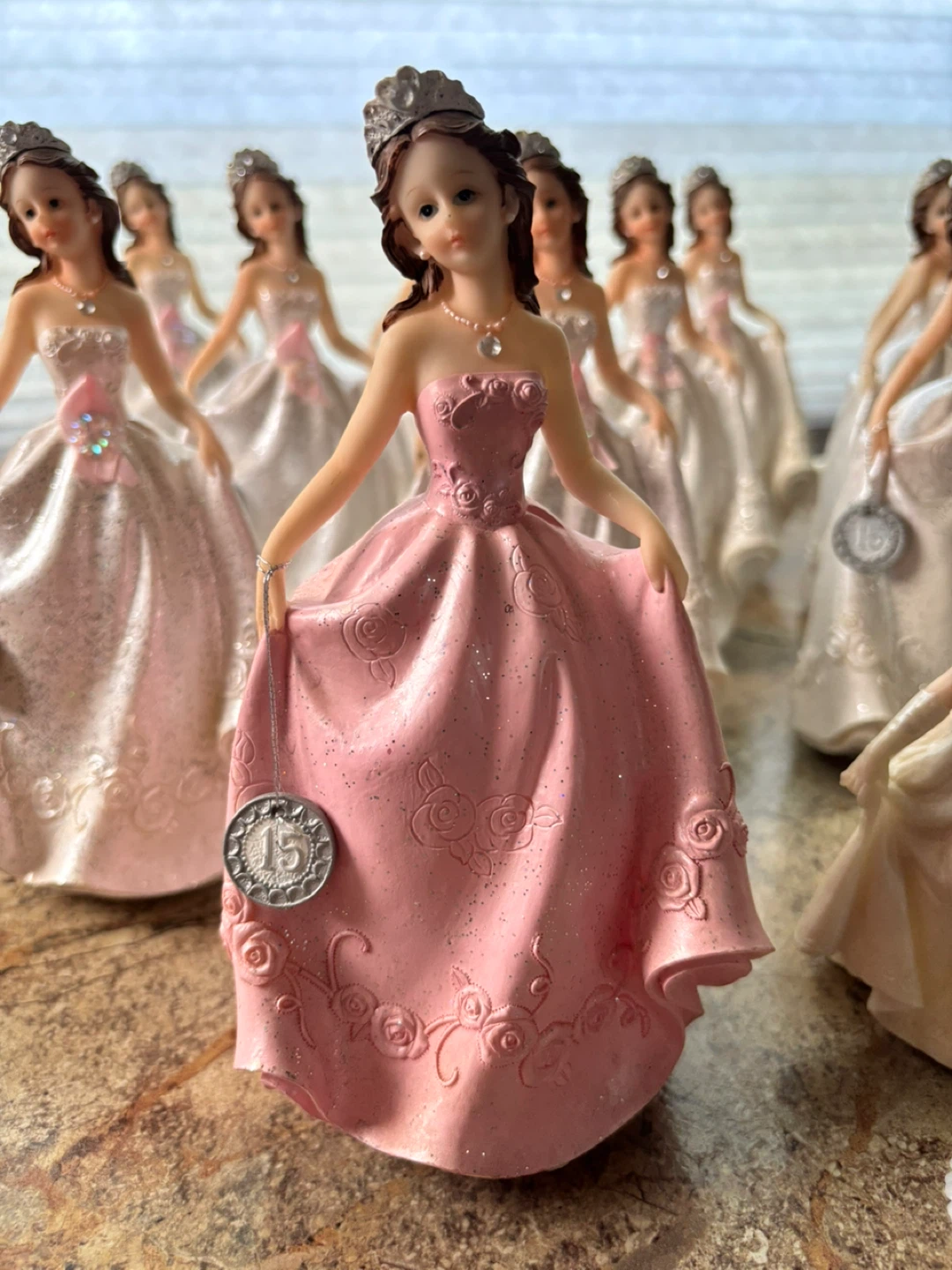 Set of 12 "Quinceañera" Figurines - photo 4