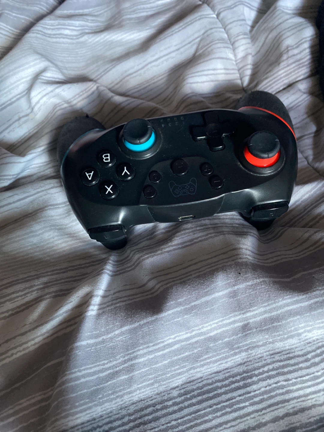 Black Wireless Game Controller - photo 2