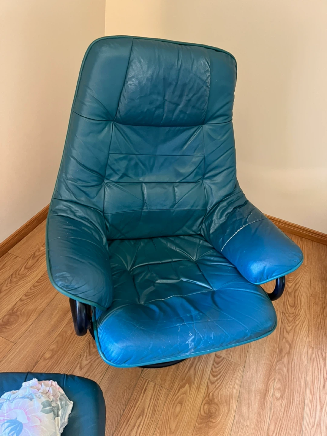 2 Teal Leather Swivel Recliner Chair - photo 3