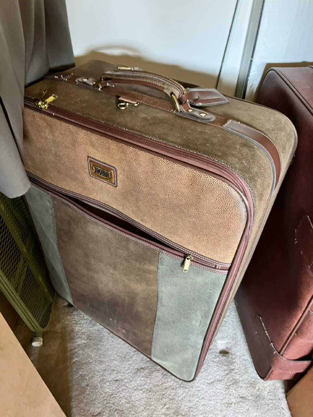 Vintage Jaguar Suitcase Luggage - photo 2