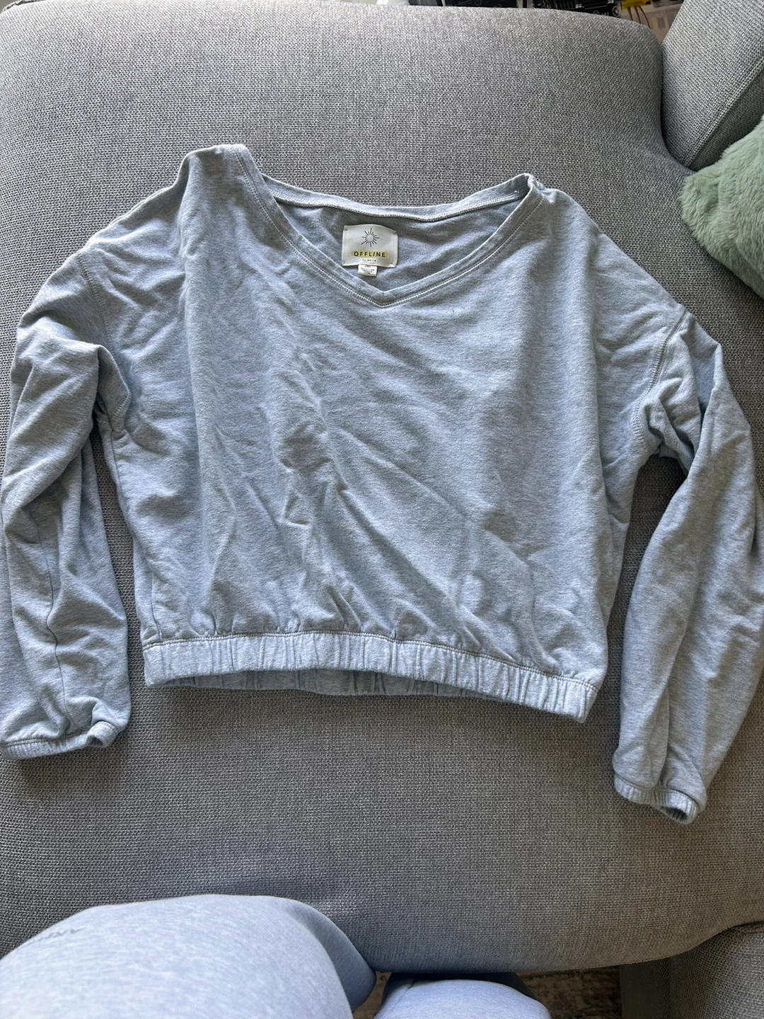 Aerie OFFLINE Soft V-Neck Cropped Sweatshirt size small - photo 2
