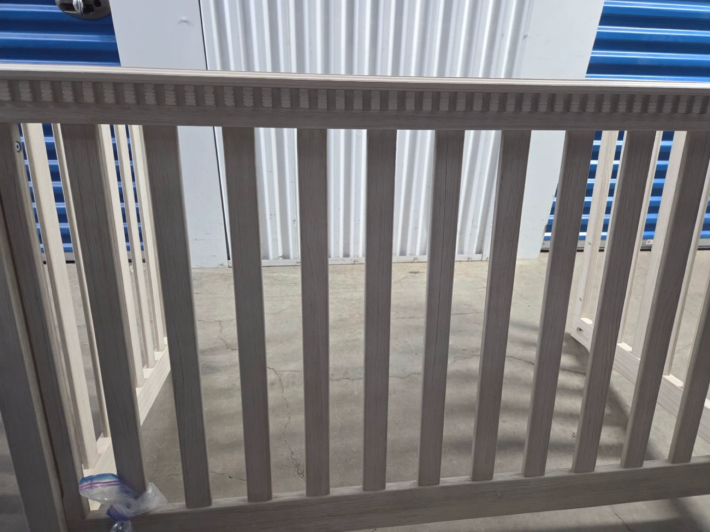 Pottery Barn Kids Rory 4-in-1 Convertible Crib - photo 3