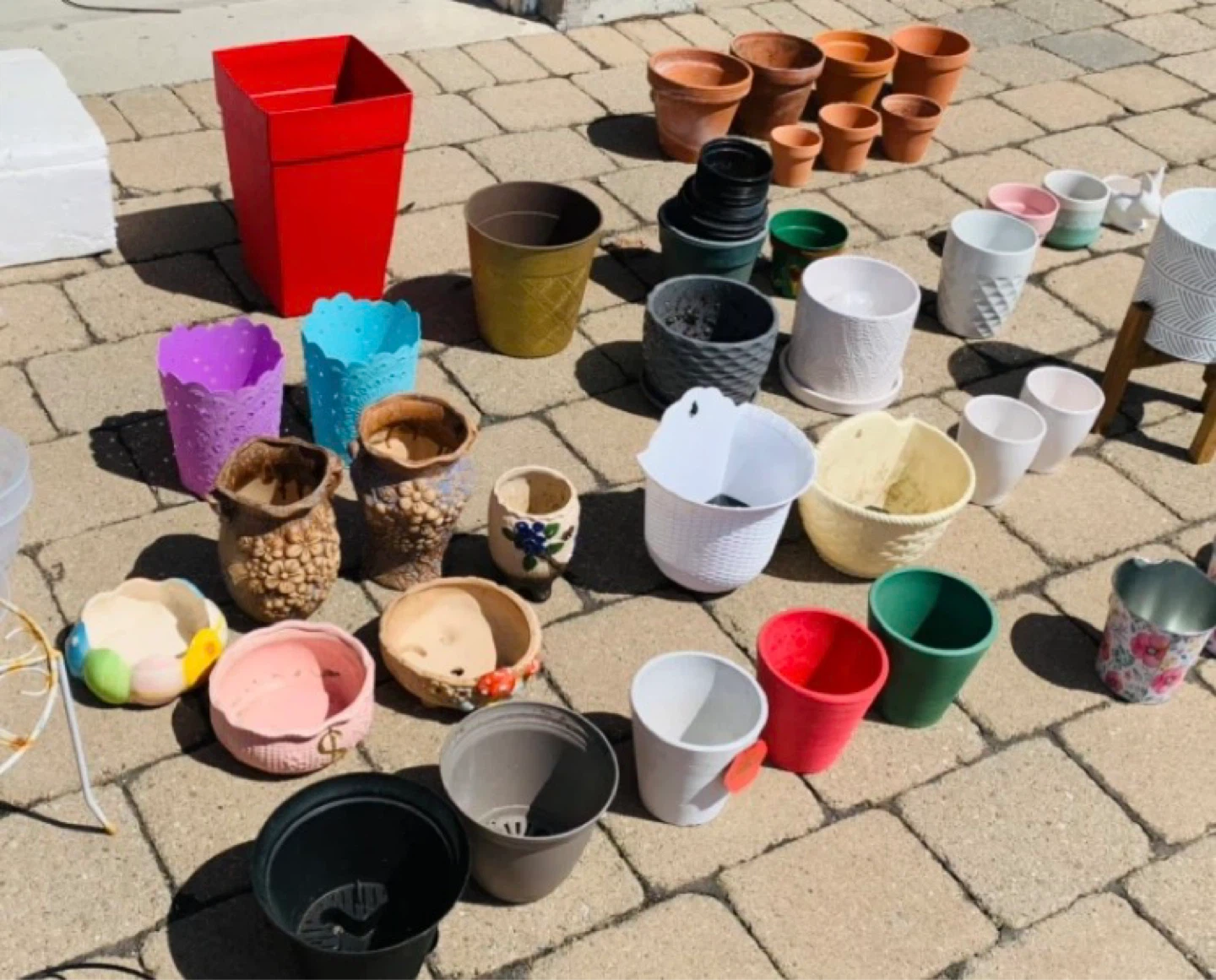 Assorted Plant Pots - photo 2