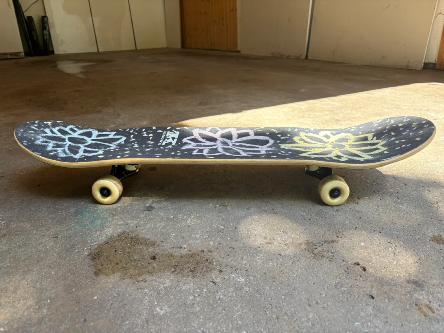 KSS Skateboard Pro Green Flame