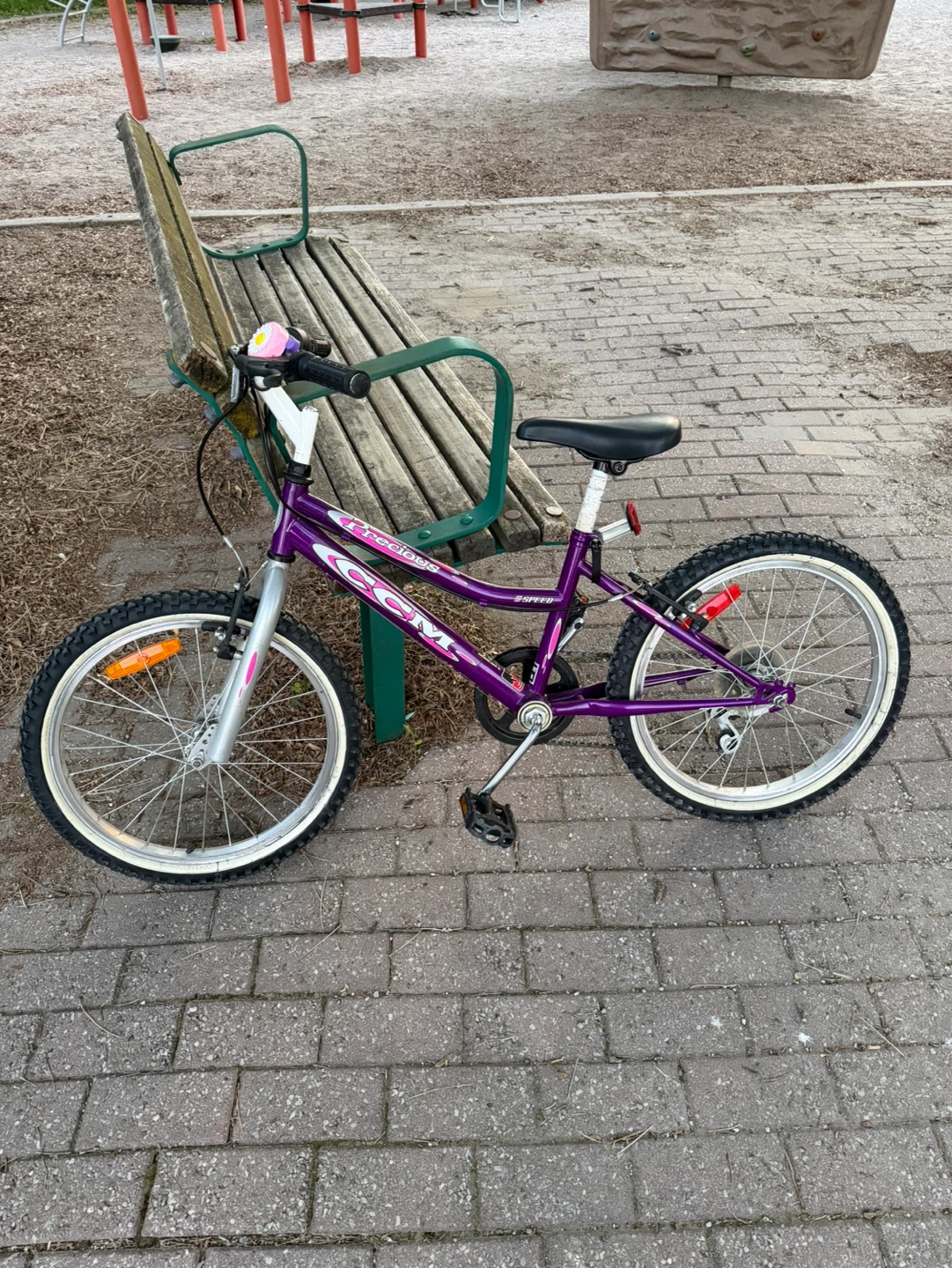 CCM Precious 24” Girls Bicycle 5 speed