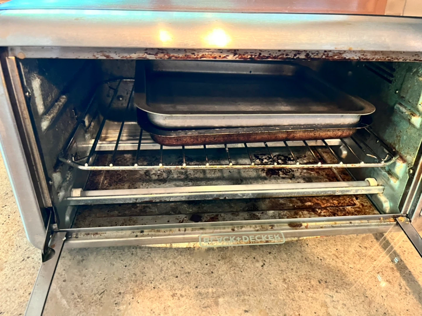 Black+Decker Toaster Oven - photo 2