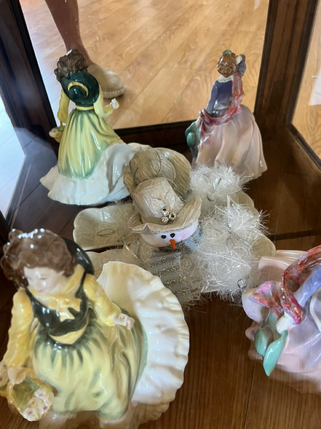 Collection of Porcelain Figurines - photo 5