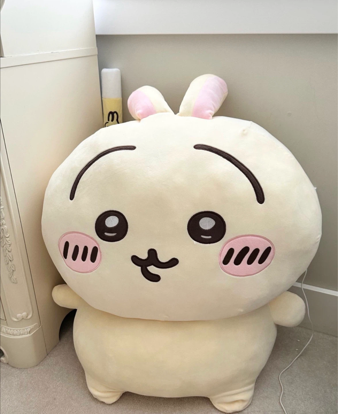 Chiikawa super huge plushie
