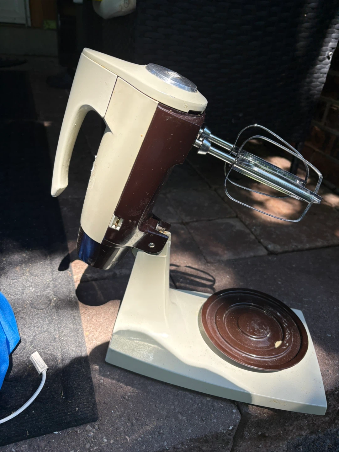 Sunbeam Mixmaster Hand Mixer - photo 2