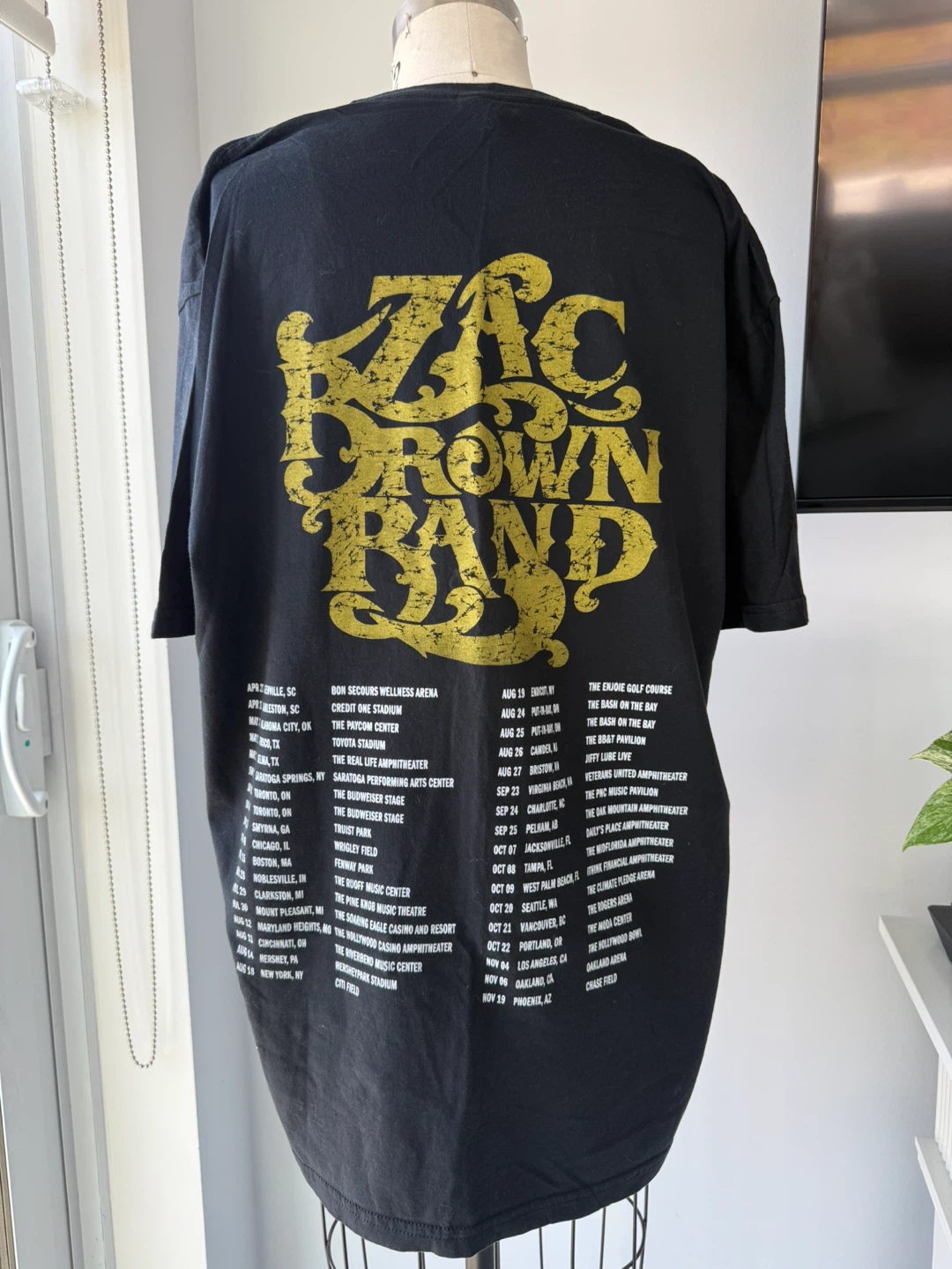 Zac Brown Band concert T-Shirt size large - photo 3