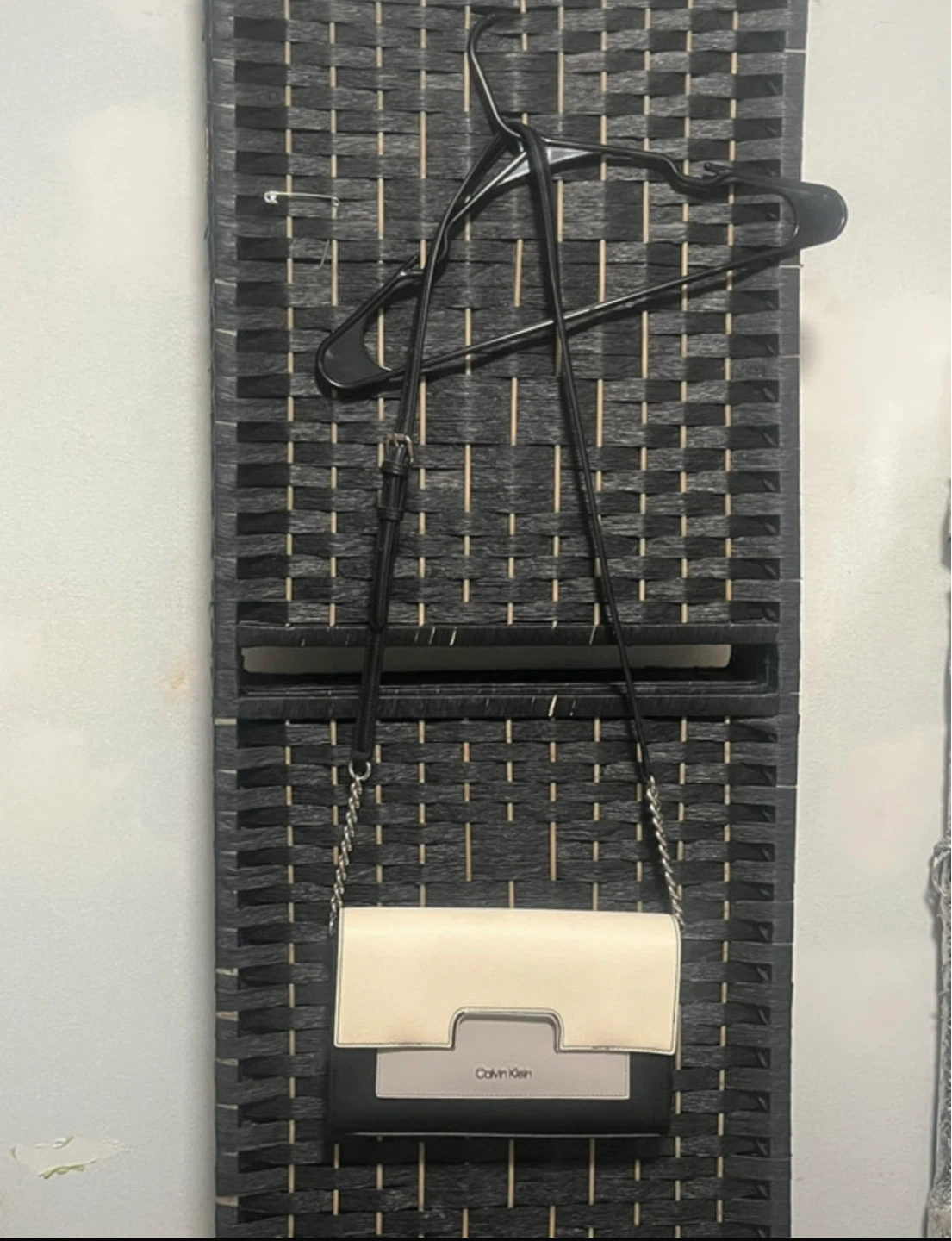 Calvin Klein Colorblock Chain Shoulder Bag - photo 4