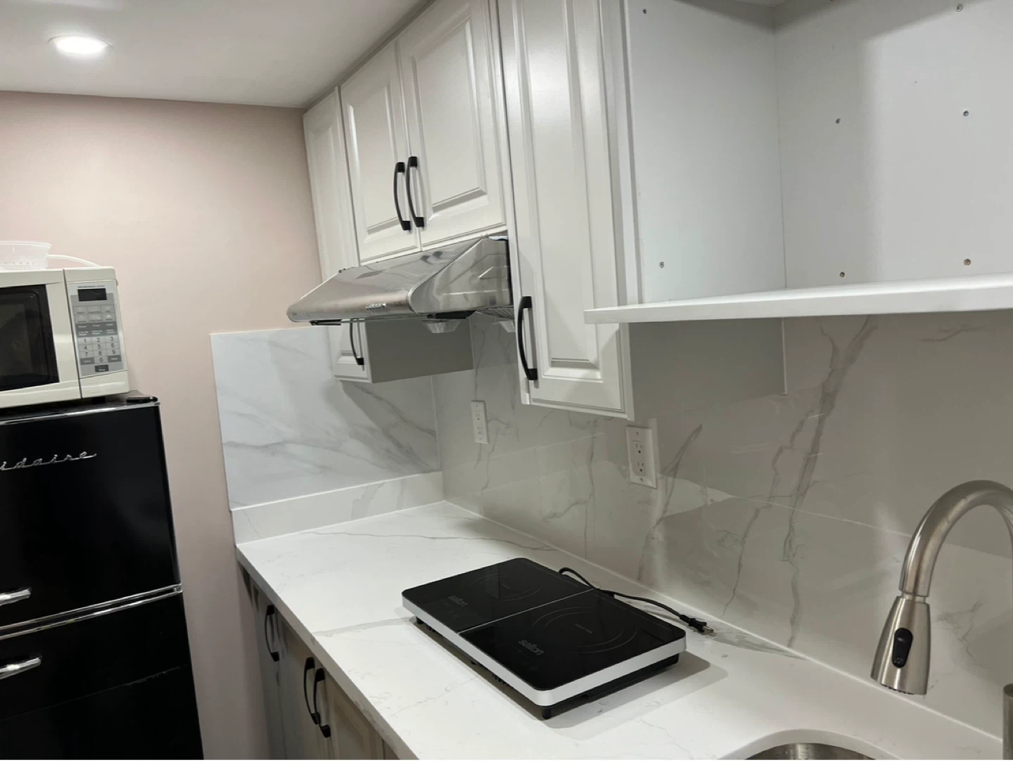 Newly renovated basement - photo 5