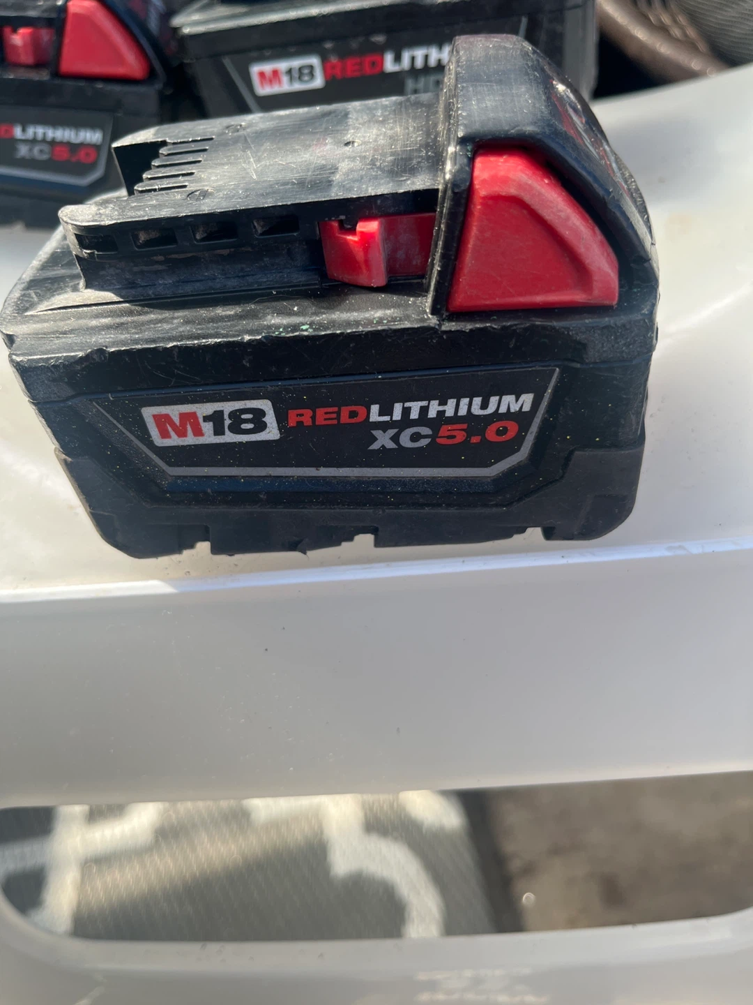 Milwaukee M18 RedLithium XC5.0 & HD9.0 Batteries - photo 4