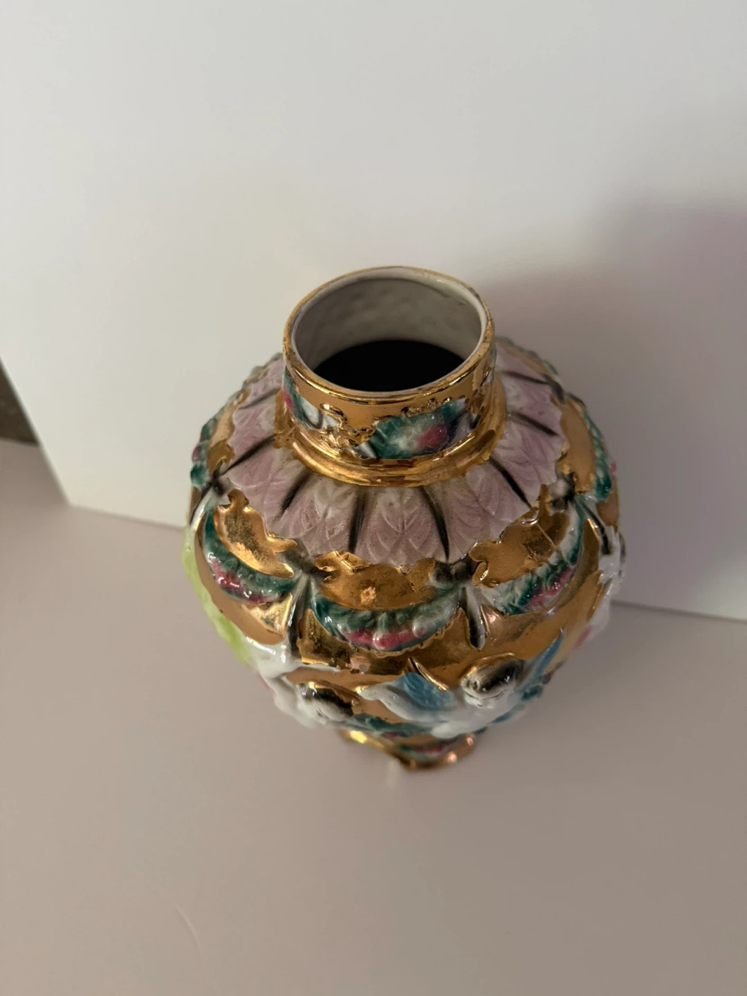 Vintage cherub vase - photo 2