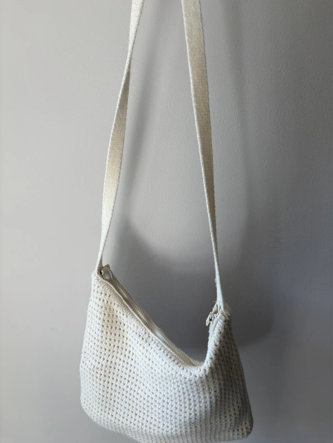 Brandy Melville Cream Knit Shoulder Bag - photo 2
