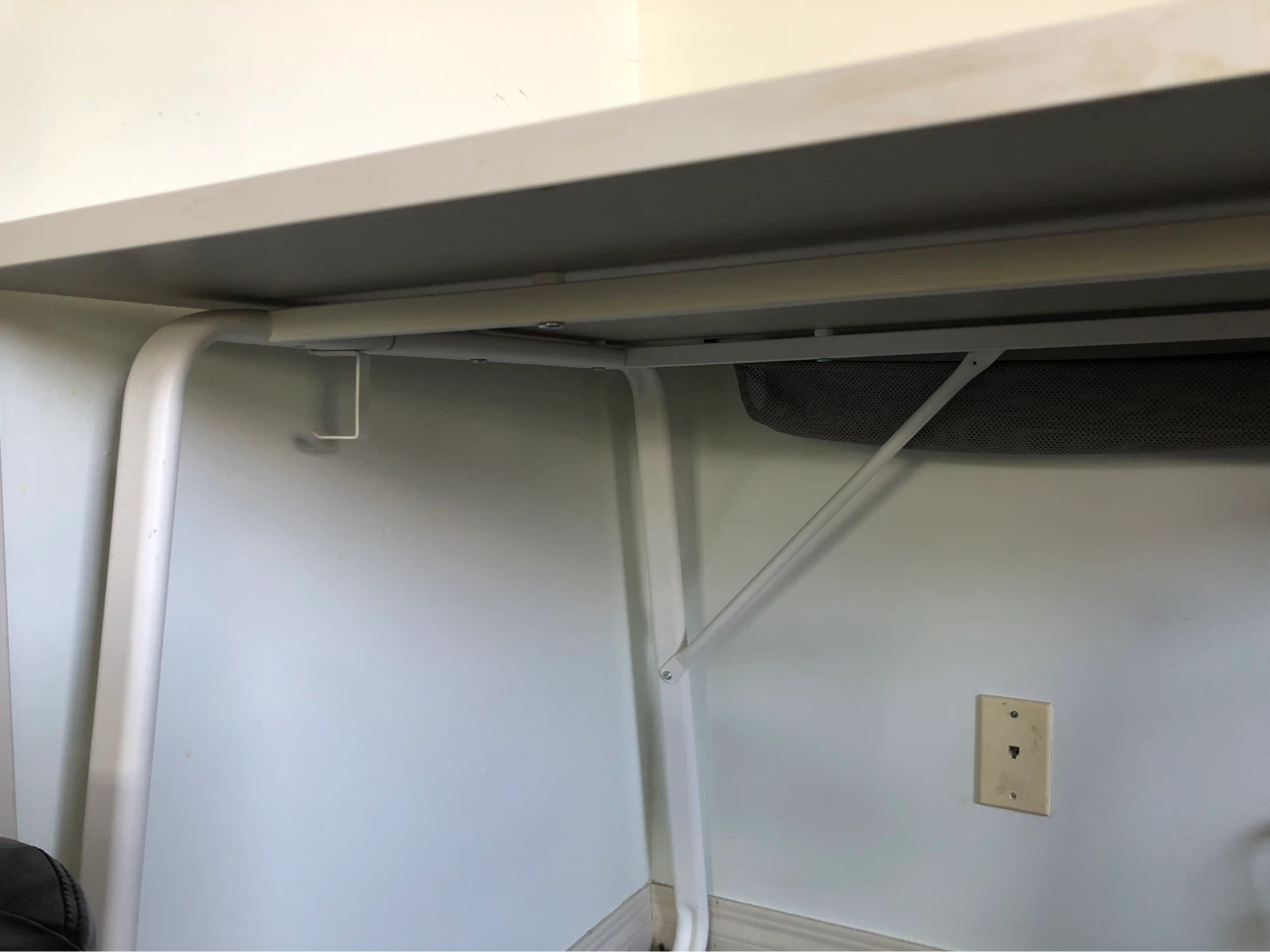 ◼︎Moving Sale◼︎IKEA Office Desk $85 - photo 3