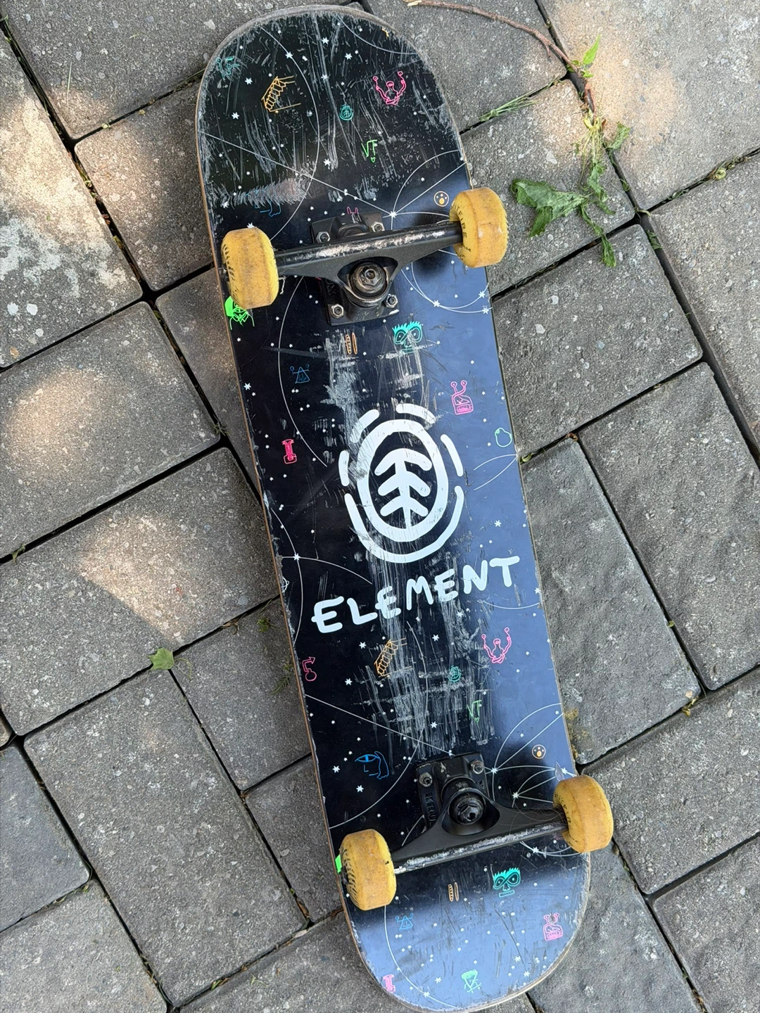 Element Skateboard - photo 2