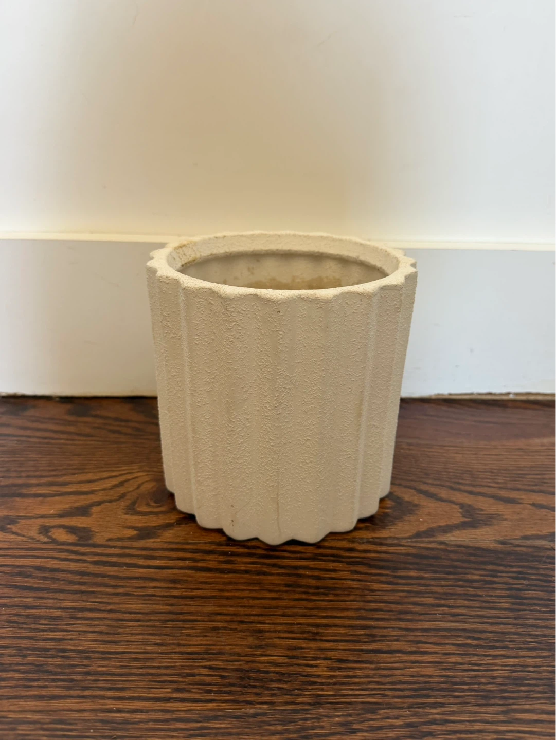 Ceramic Pot with Plant - photo 2