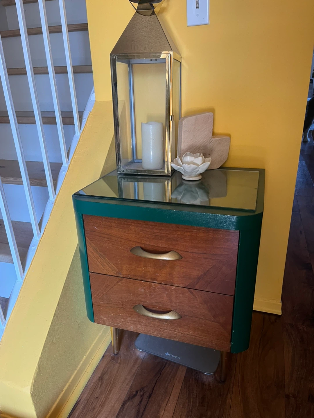 Vintage 2-Drawer Nightstand