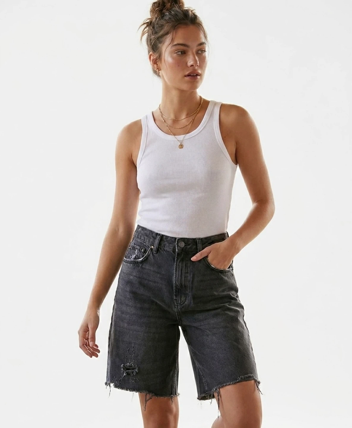 Urban Outfitters high rise black denim Bermuda shorts size 26