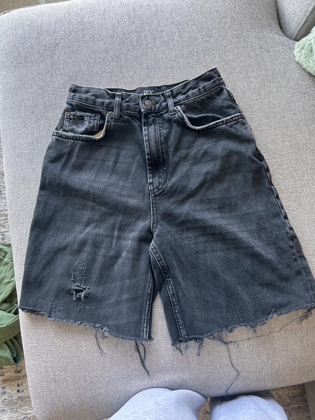 Urban Outfitters high rise black denim Bermuda shorts size 26 - photo 2