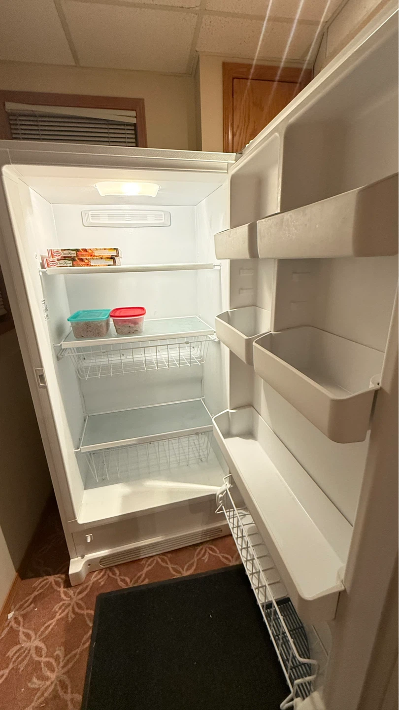 Moving Sale - White Kenmore Upright freezer - photo 3